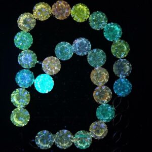 عقد ماسي مكون من ٢٦ ماسة صناعية