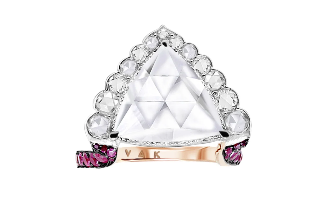 خاتم ماسي غير تقليدي من فاك