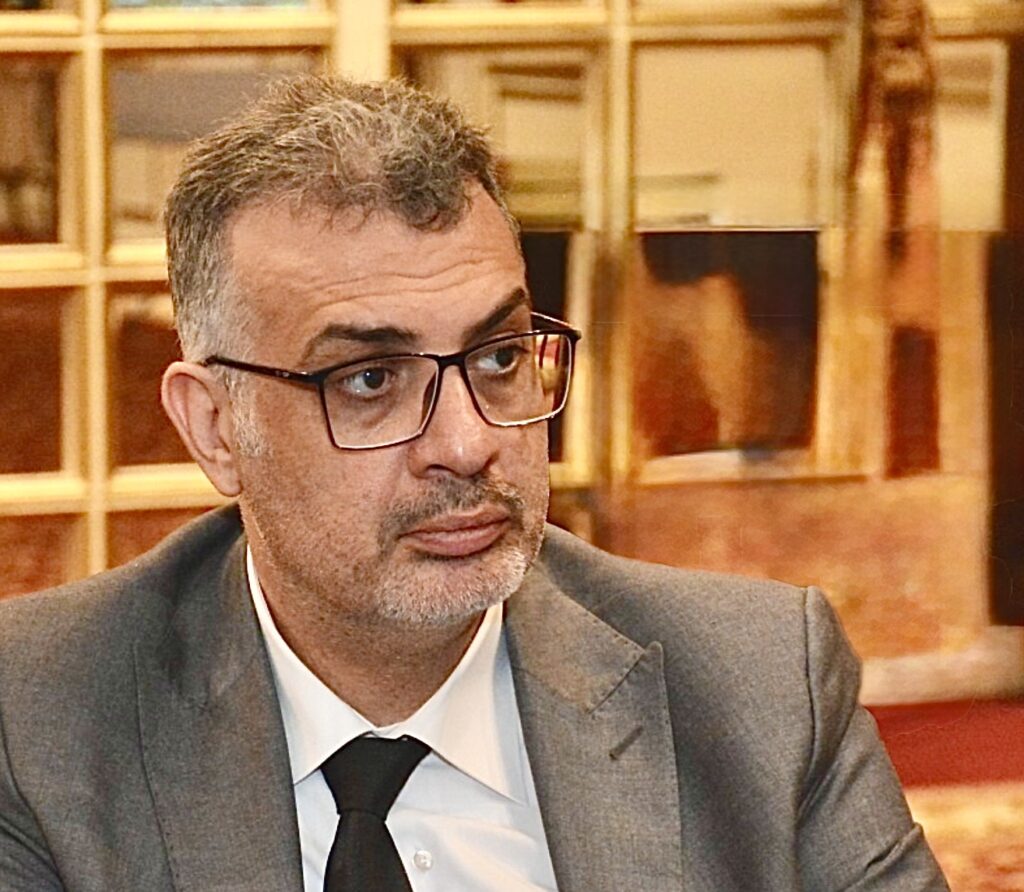 رئيس مركز تكنولوجيا الحُلي: تطوير صناعة الذهب تبدأ بتعليم فني متطور يربط البحث العلمي باحتياجات السوق