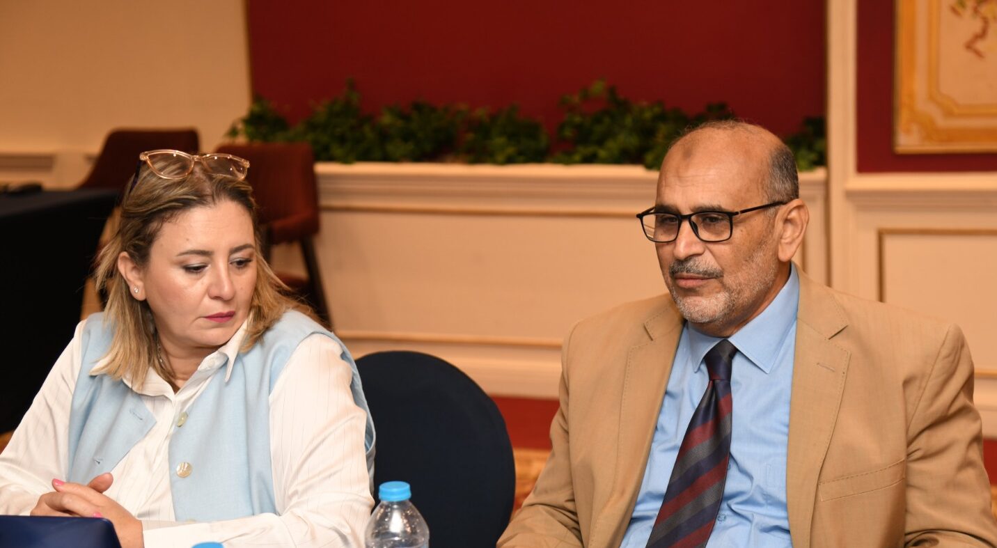 دكتور حسن بخيت خلال الجلسة الافتتاحية للمنتدي الدولي للمعادن والأحجار الكريمة