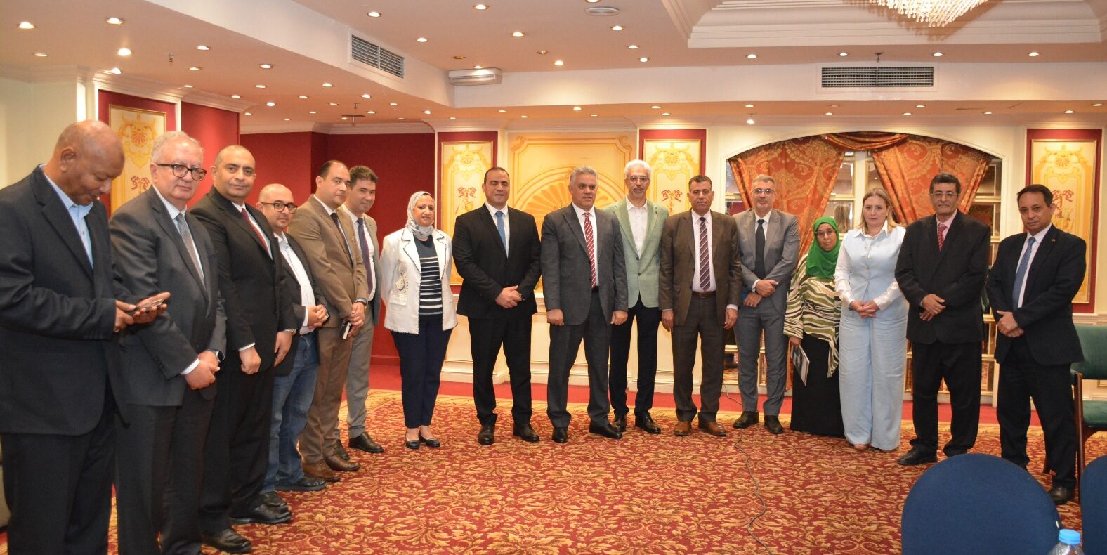 جلسة افتتاح المنتدى الدولي للمعادن والأحجار الكريمة بالقاهرة