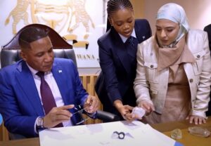 Botswana's President displays the tenth-largest diamond recovered from the Karowe Mine.