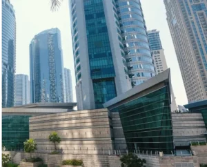 مركز DMCC تجارة السلع المتعددة في دبي