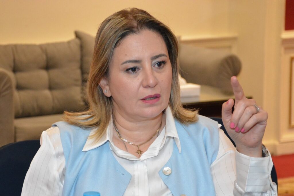 جيهان الشعراوي: مصر تبحث عن الذهب الجديد.. فمن يبحث عن ذهبها القديم؟