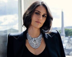 Queen Nazli’s Stolen Necklace: 