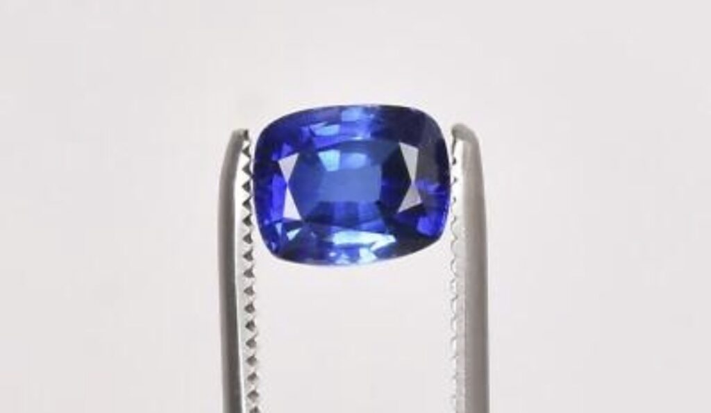 Gübelin Gem Lab إدخال تسمية Cornflower Blue كتسمية لونية جديدة على تقاريرها، اعتبارًا من 1 يناير 2027 Gübelin Gem Lab إدخال تسمية Cornflower Blue كتسمية لونية جديدة على تقاريرها، اعتبارًا من 1 يناير 2027