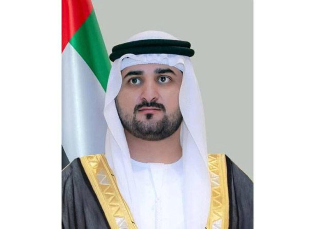 الشيخ مكتوم بن محمد بن راشد آل مكتوم النائب الأول لحاكم دبي، ورئيس اللجنة العليا لتطوير القطاع الاقتصادي والمالي